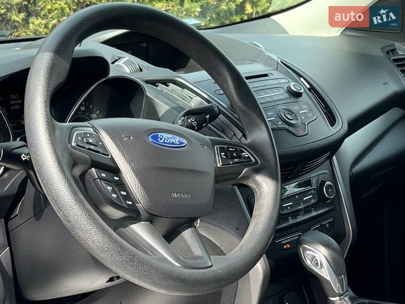 Позашляховик / Кросовер Ford Escape 2018 в Львові