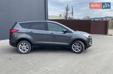 Внедорожник / Кроссовер Ford Escape 2019 в Луцке