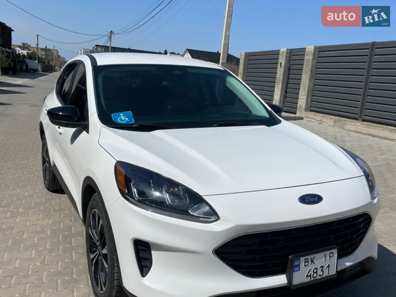 Внедорожник / Кроссовер Ford Escape 2021 в Львове