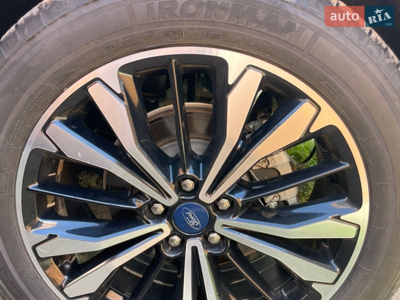 Внедорожник / Кроссовер Ford Escape 2021 в Львове