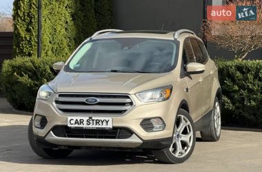 Внедорожник / Кроссовер Ford Escape 2017 в Стрые