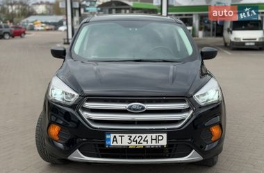 Позашляховик / Кросовер Ford Escape 2016 в Івано-Франківську