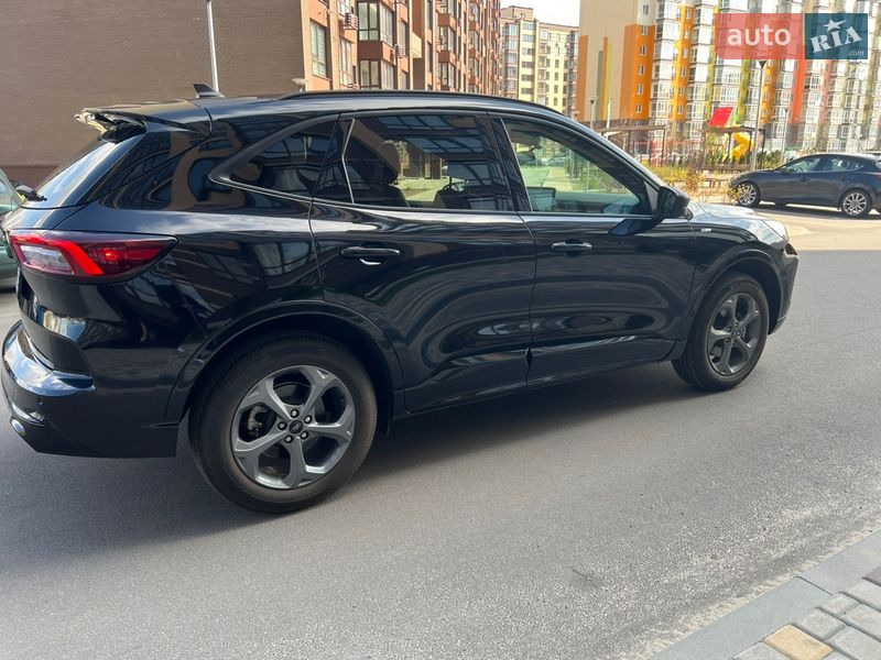 Внедорожник / Кроссовер Ford Escape 2024 в Чернигове