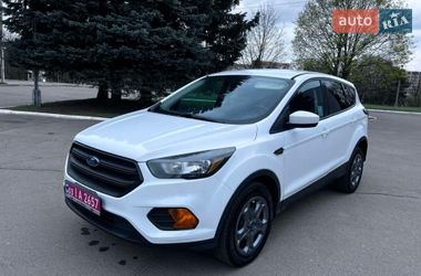 Позашляховик / Кросовер Ford Escape 2017 в Рівному