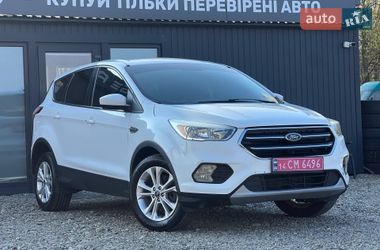 Внедорожник / Кроссовер Ford Escape 2019 в Стрые