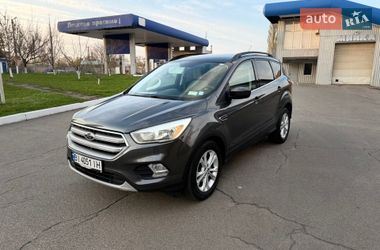 Позашляховик / Кросовер Ford Escape 2016 в Лубнах