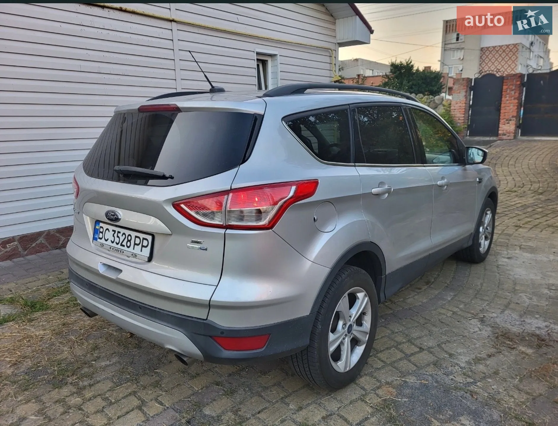 2014 Ford Escape - мініатюра 2