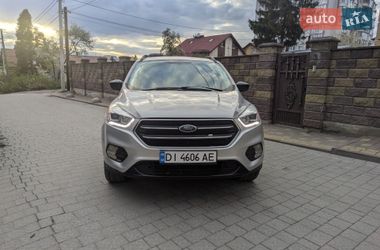 Позашляховик / Кросовер Ford Escape 2018 в Львові