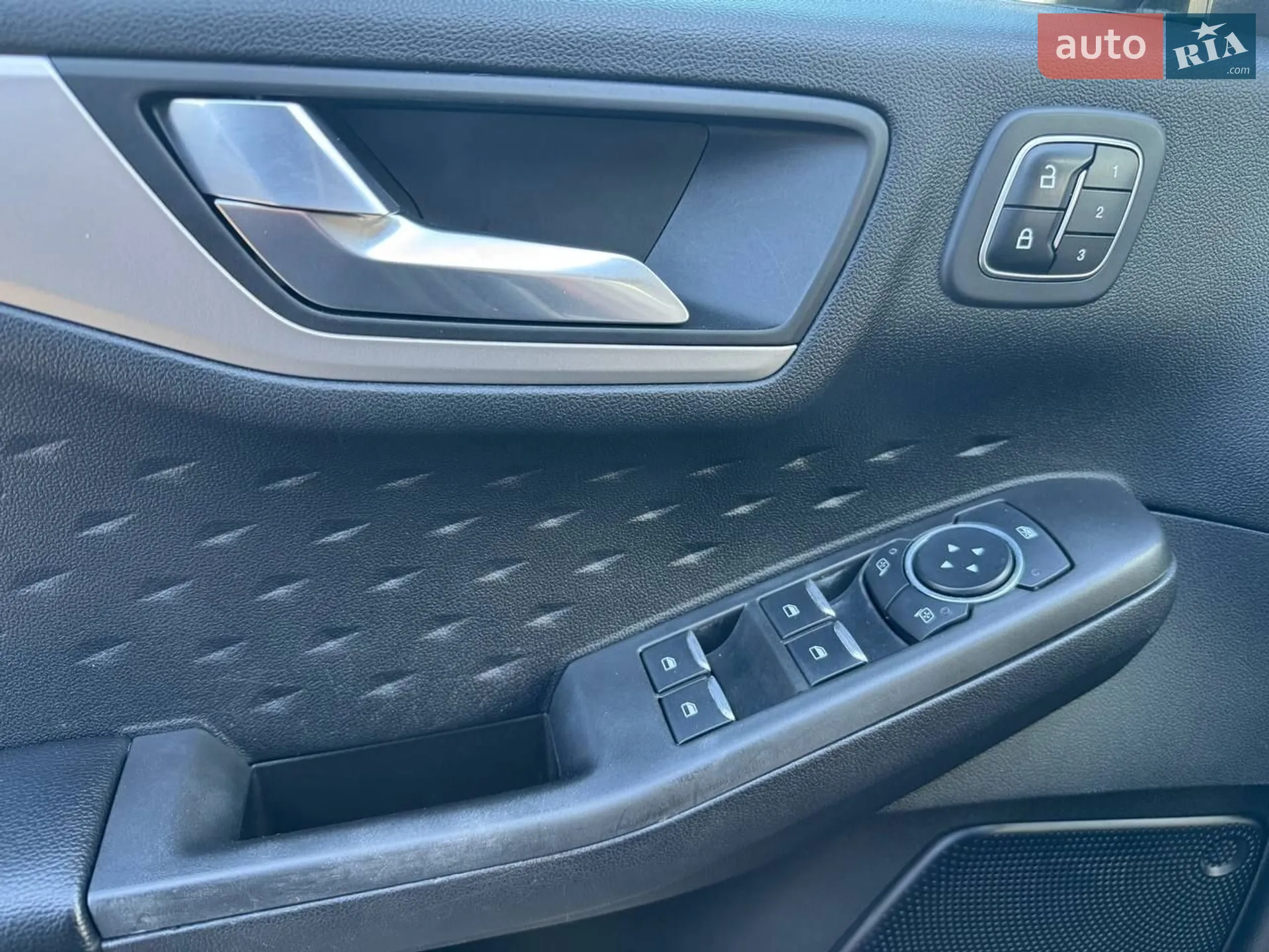 2020 Ford Escape - мініатюра 19