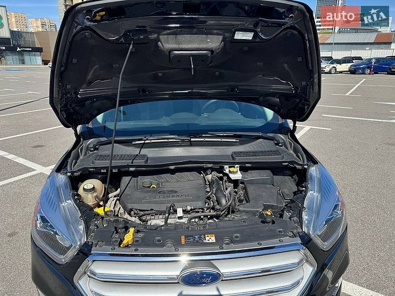 Позашляховик / Кросовер Ford Escape 2017 в Києві