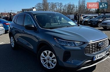 Внедорожник / Кроссовер Ford Escape 2023 в Киеве