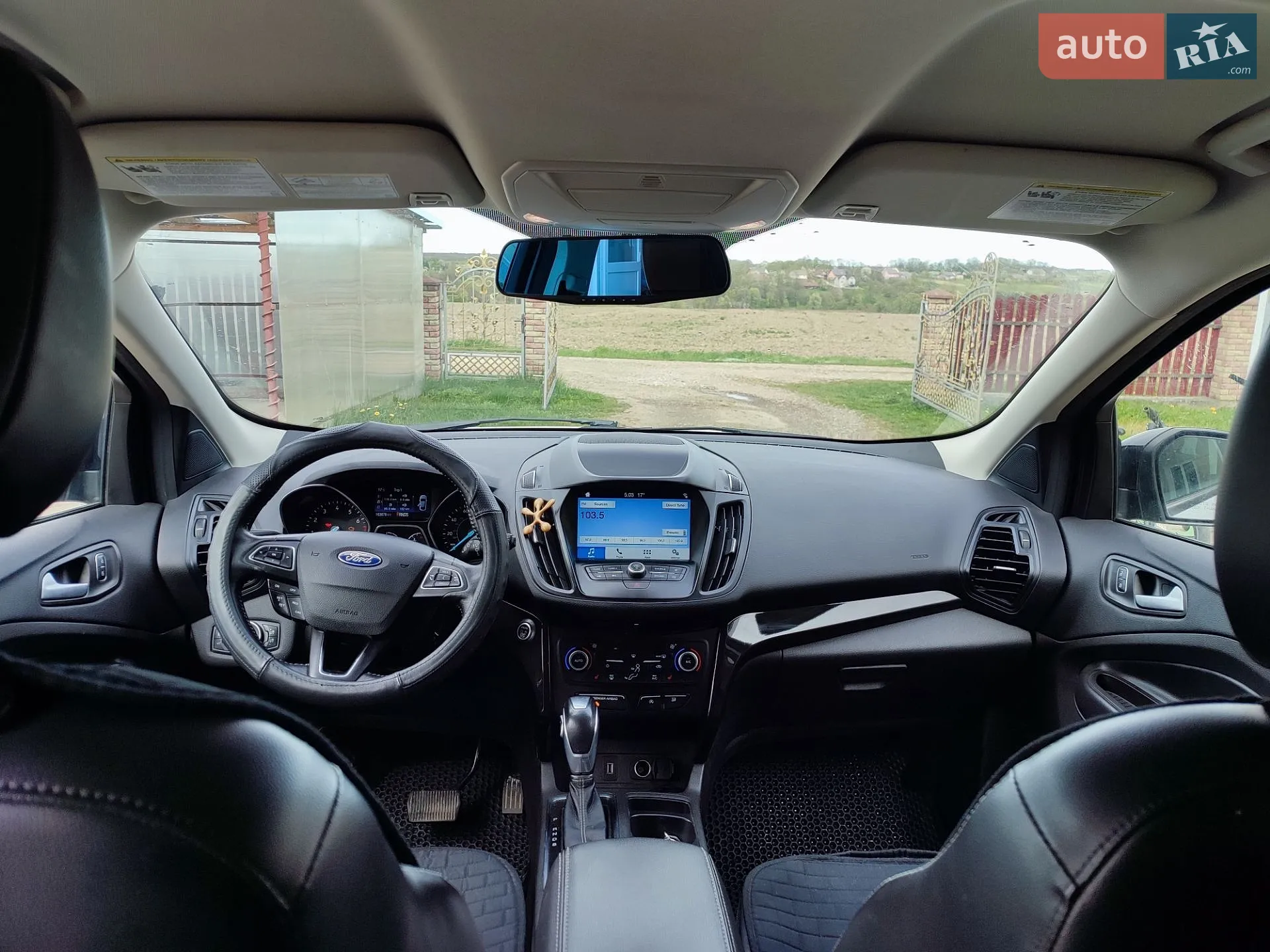 Ford Escape 2019 VIN 1FMCU0GD8KUB74948 фото оголошення 15 з 42
