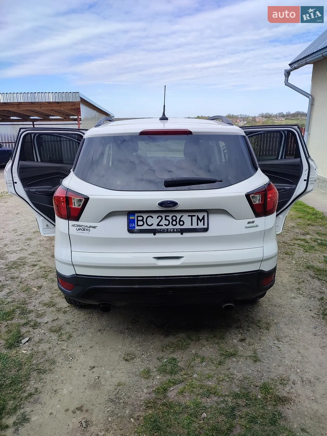 Ford Escape 2019 VIN 1FMCU0GD8KUB74948 фото оголошення 26 з 42