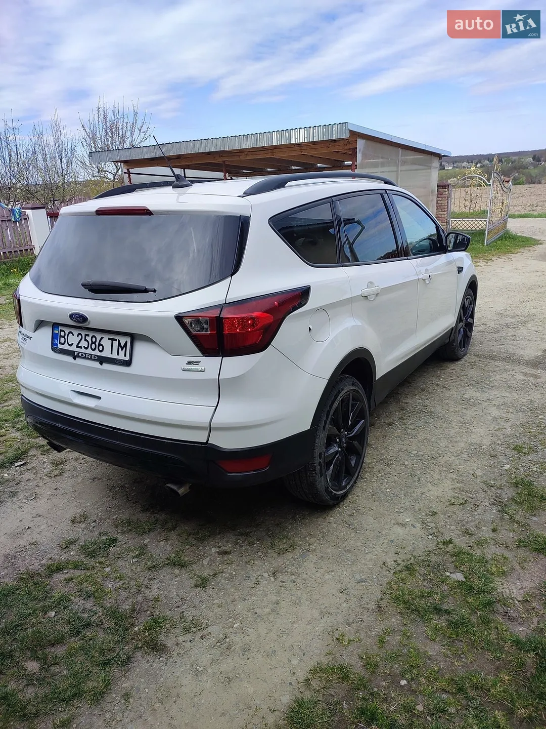Ford Escape 2019 VIN 1FMCU0GD8KUB74948 фото оголошення 25 з 42