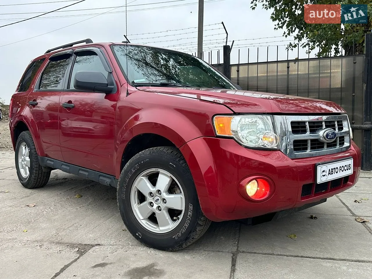 2010 Ford Escape - мініатюра 13