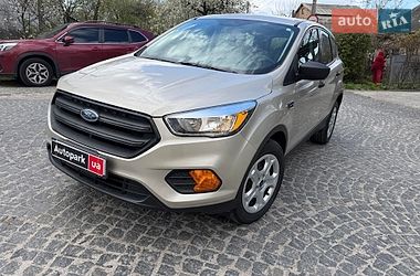 Внедорожник / Кроссовер Ford Escape 2017 в Киеве