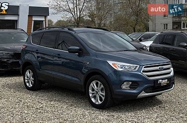 Внедорожник / Кроссовер Ford Escape 2018 в Стрые