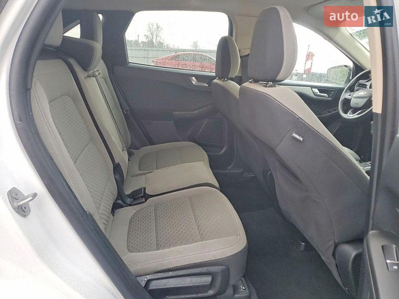 Позашляховик / Кросовер Ford Escape 2020 в Львові