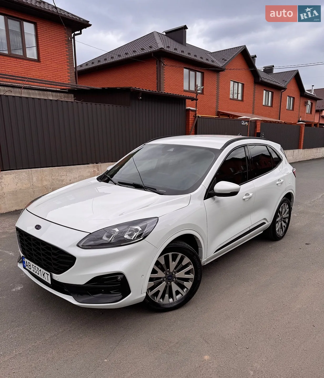 2019 Ford Escape - мініатюра 2