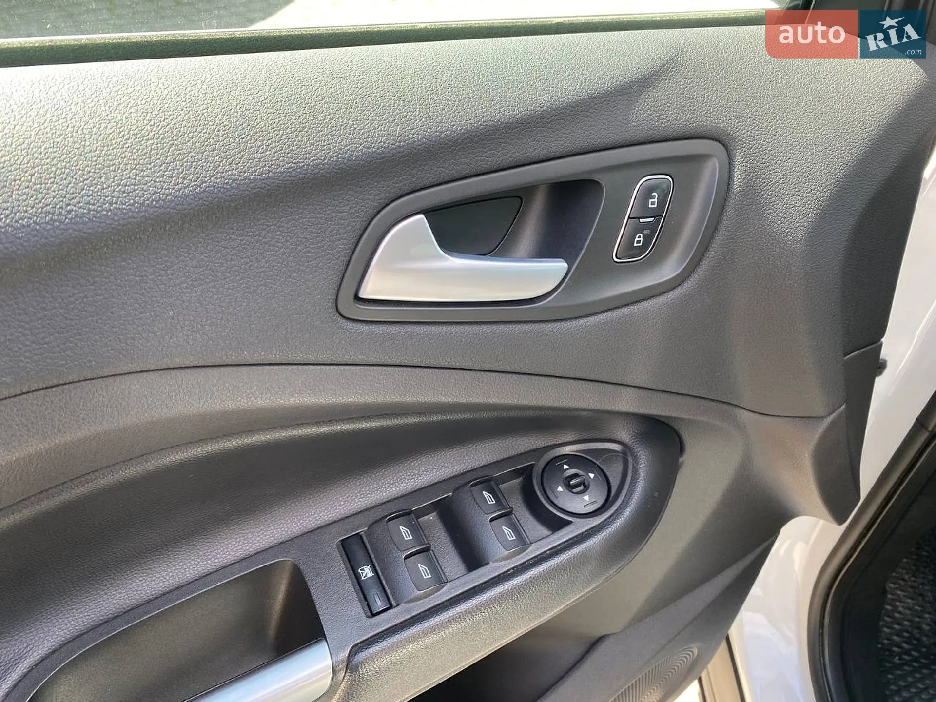 2018 Ford Escape - мініатюра 12