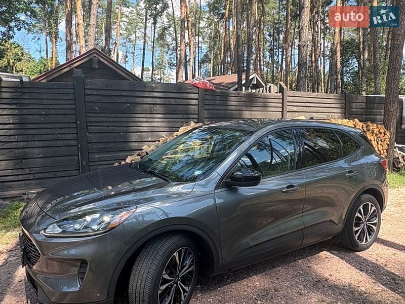 Внедорожник / Кроссовер Ford Escape 2021 в Киеве