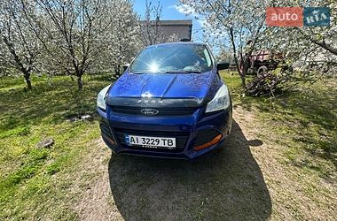 Позашляховик / Кросовер Ford Escape 2015 в Обухові