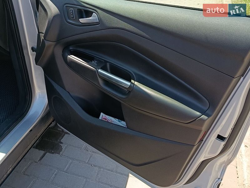 Позашляховик / Кросовер Ford Escape 2019 в Городенці