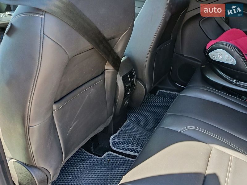 Позашляховик / Кросовер Ford Escape 2019 в Городенці