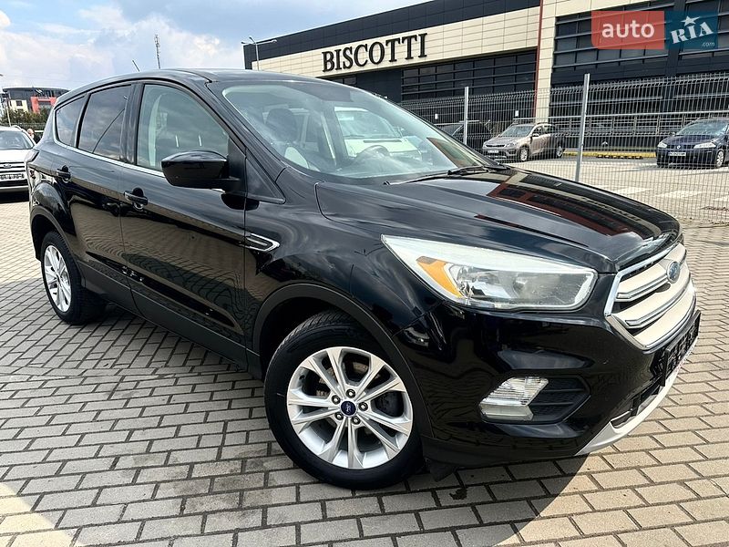 Внедорожник / Кроссовер Ford Escape 2017 в Львове