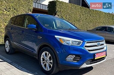 Внедорожник / Кроссовер Ford Escape 2017 в Львове