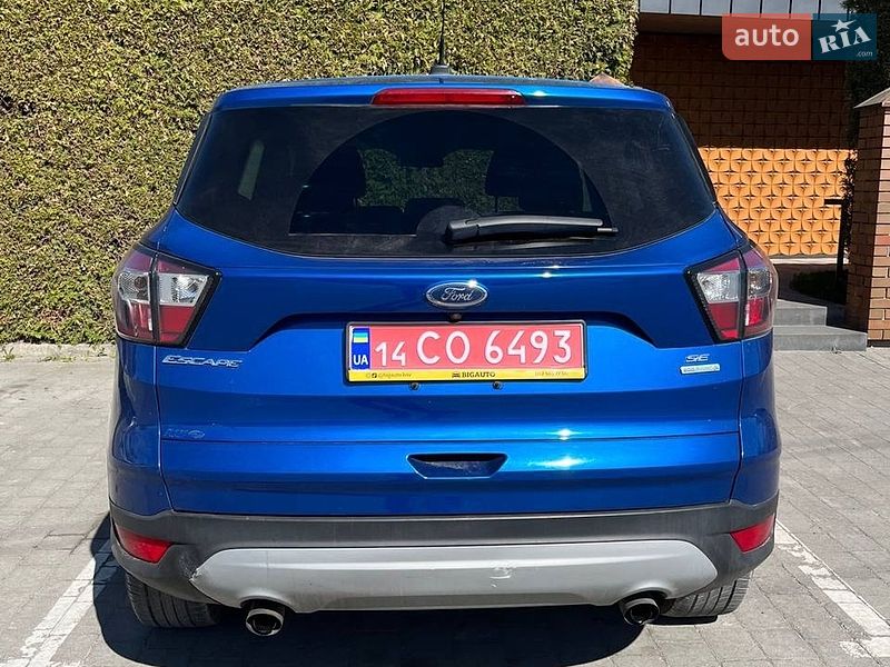 Позашляховик / Кросовер Ford Escape 2017 в Львові