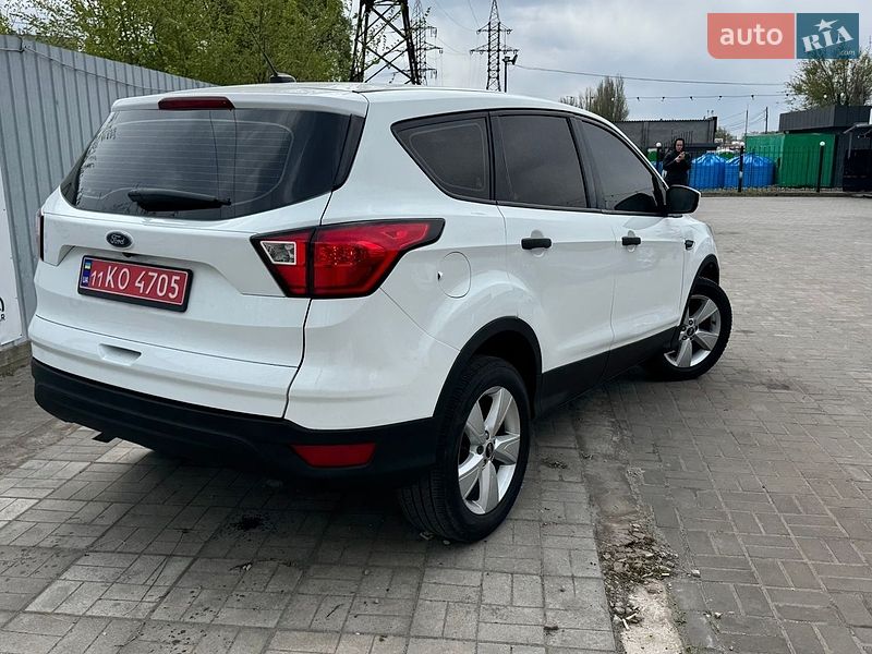 Внедорожник / Кроссовер Ford Escape 2019 в Днепре