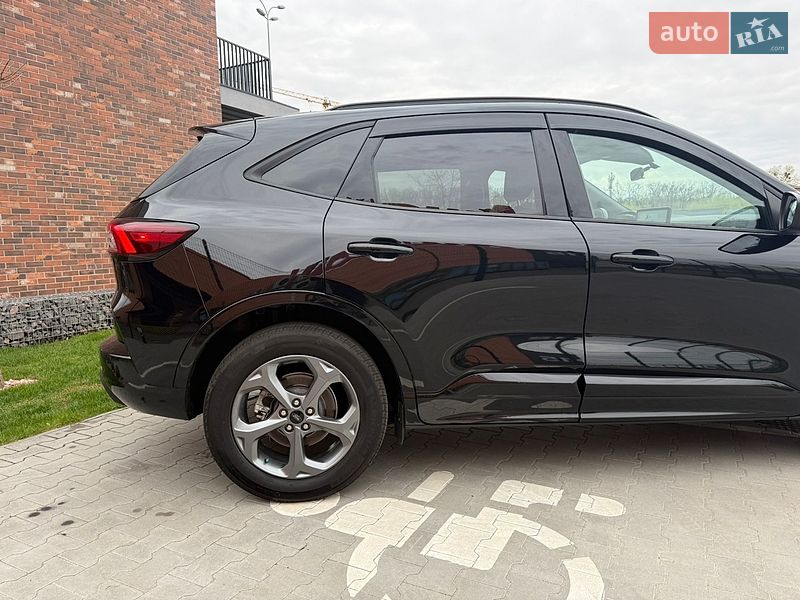 Внедорожник / Кроссовер Ford Escape 2023 в Киеве