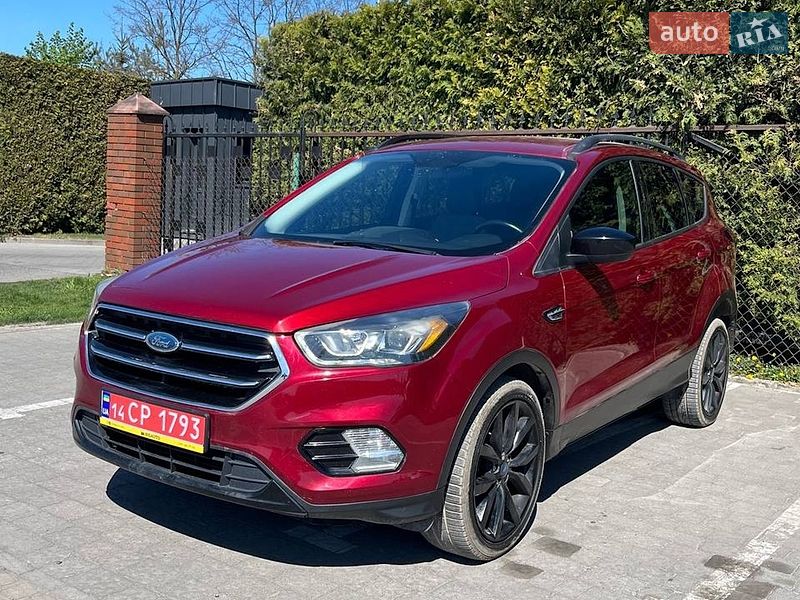 Внедорожник / Кроссовер Ford Escape 2019 в Львове