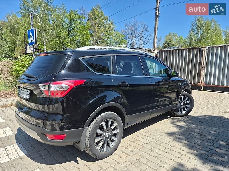 Внедорожник / Кроссовер Ford Escape 2018 в Львове