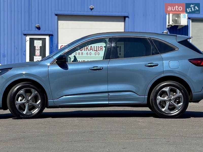 Внедорожник / Кроссовер Ford Escape 2023 в Киеве