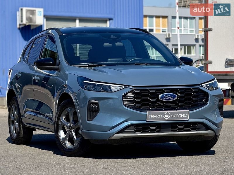 Внедорожник / Кроссовер Ford Escape 2023 в Киеве