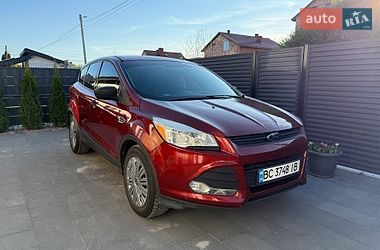 Позашляховик / Кросовер Ford Escape 2015 в Львові
