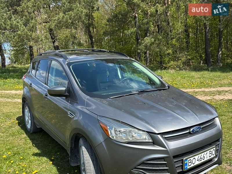 Позашляховик / Кросовер Ford Escape 2014 в Скалаті