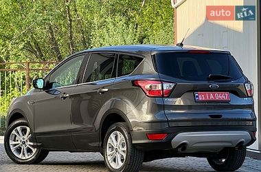 Внедорожник / Кроссовер Ford Escape 2017 в Дрогобыче