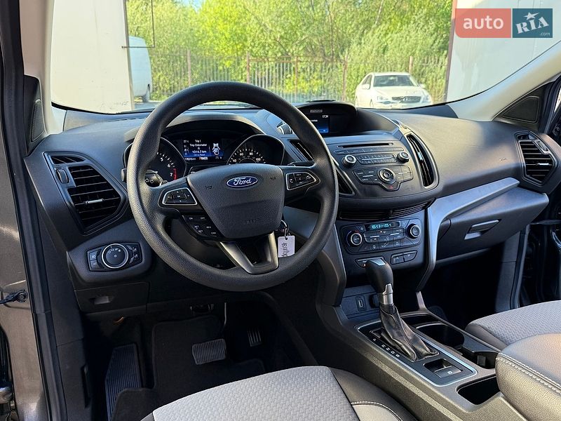 Внедорожник / Кроссовер Ford Escape 2017 в Дрогобыче