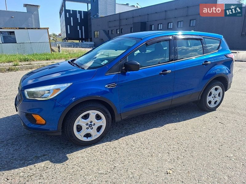 Позашляховик / Кросовер Ford Escape 2017 в Харкові
