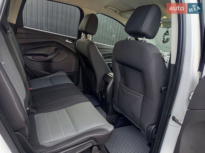 Внедорожник / Кроссовер Ford Escape 2014 в Звягеле