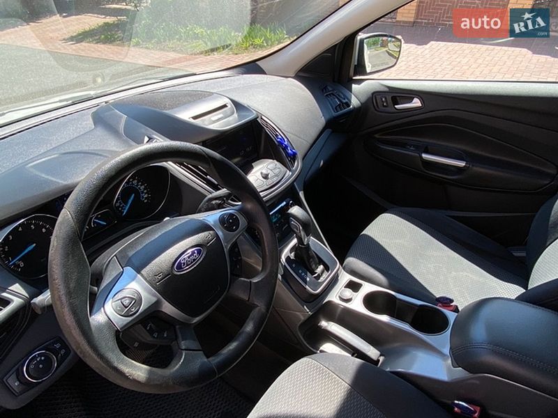 Внедорожник / Кроссовер Ford Escape 2012 в Чернигове