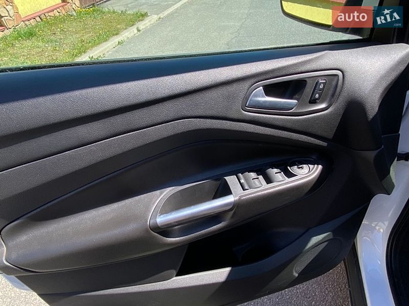 Внедорожник / Кроссовер Ford Escape 2012 в Чернигове
