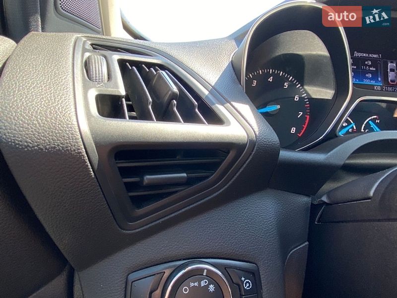 Внедорожник / Кроссовер Ford Escape 2012 в Чернигове