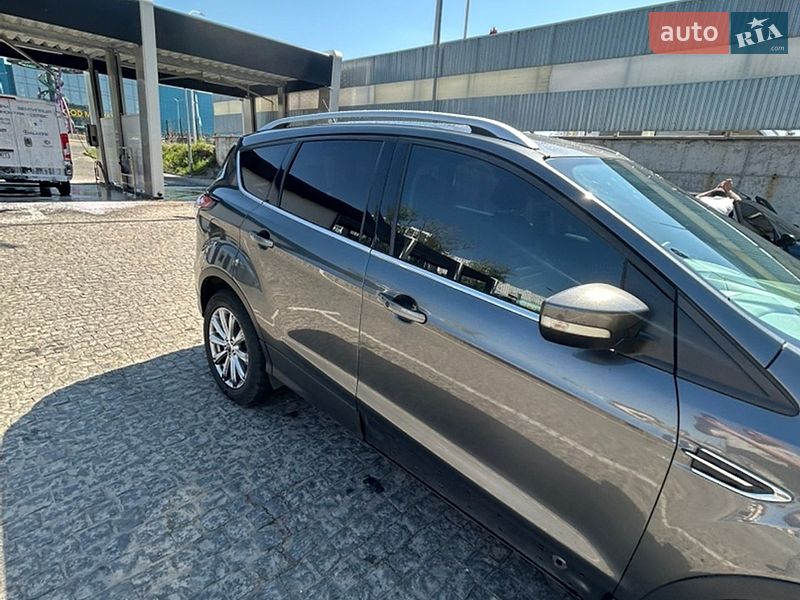 Внедорожник / Кроссовер Ford Escape 2017 в Киеве