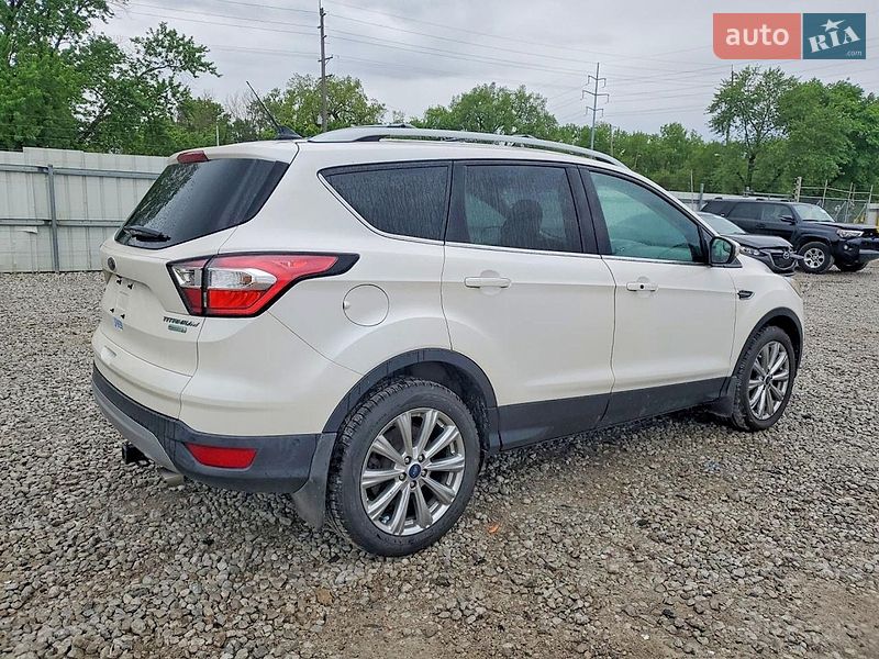Внедорожник / Кроссовер Ford Escape 2018 в Львове