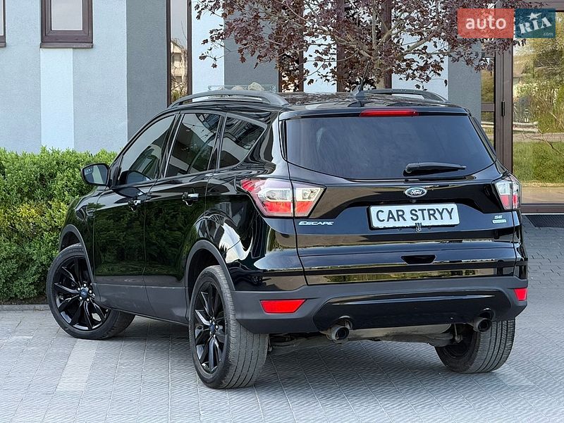 Внедорожник / Кроссовер Ford Escape 2018 в Стрые
