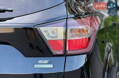 Внедорожник / Кроссовер Ford Escape 2018 в Стрые